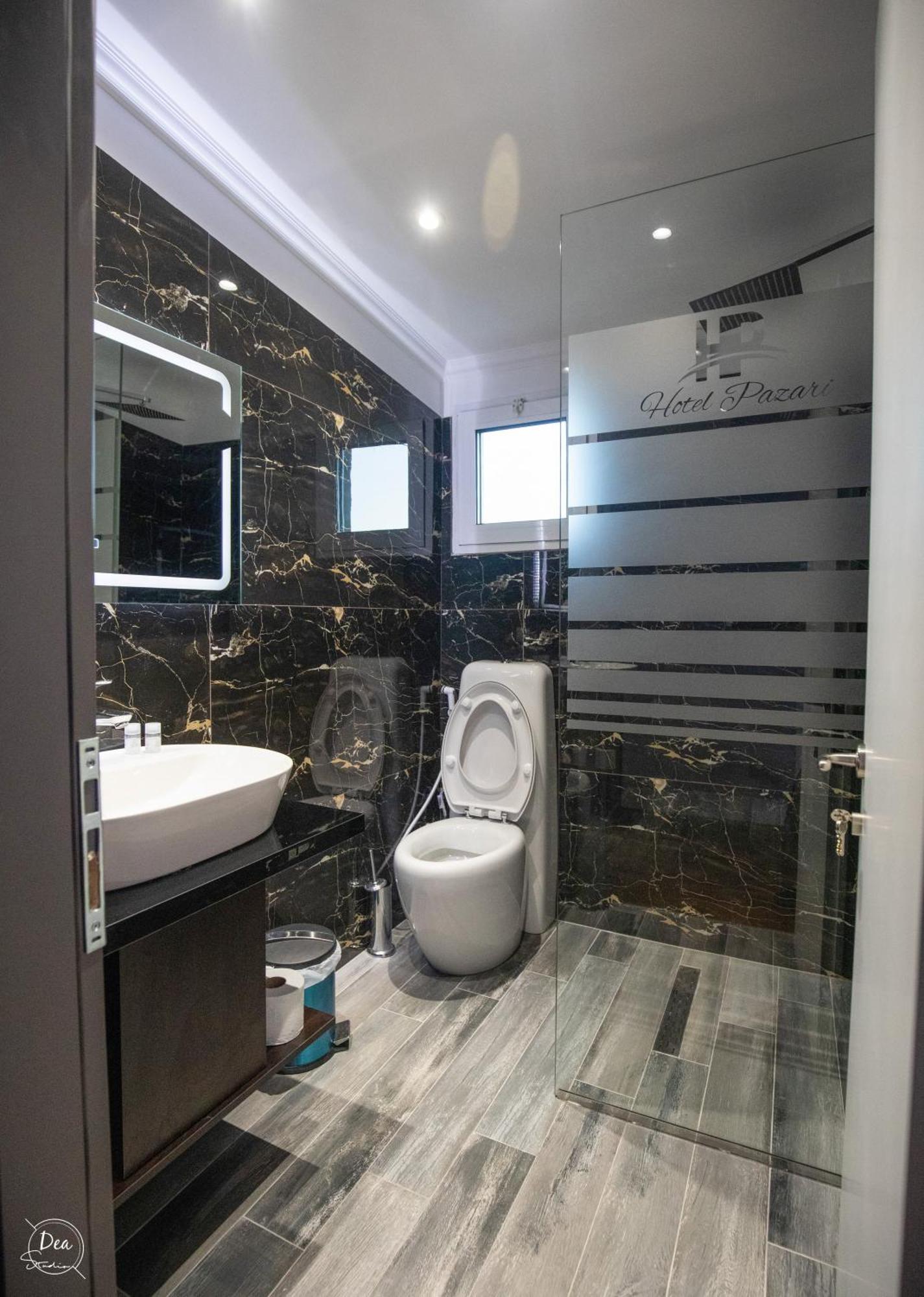 Suite Terrace Rooms & Apartments Korce Exterior foto