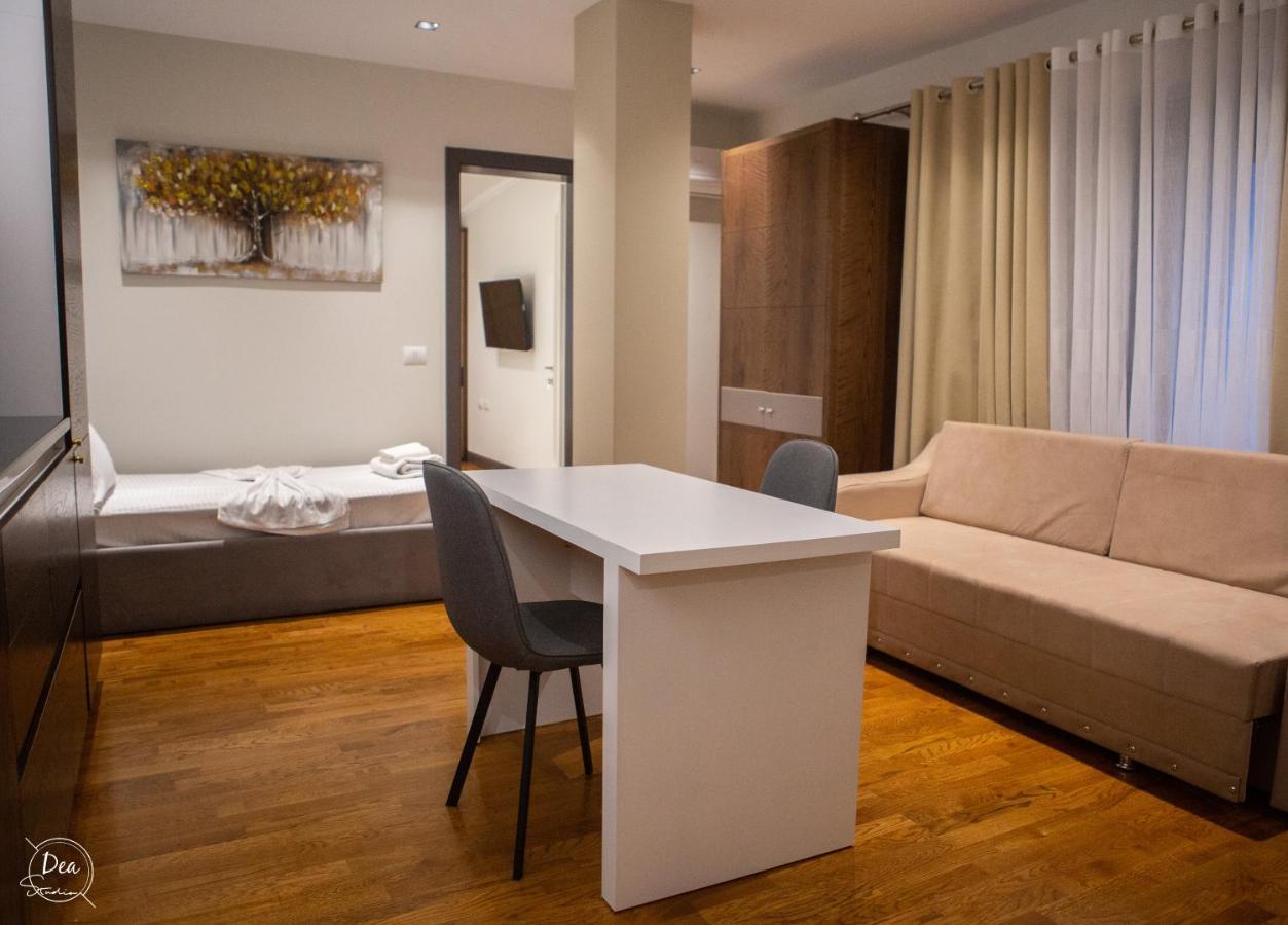 Suite Terrace Rooms & Apartments Korce Exterior foto